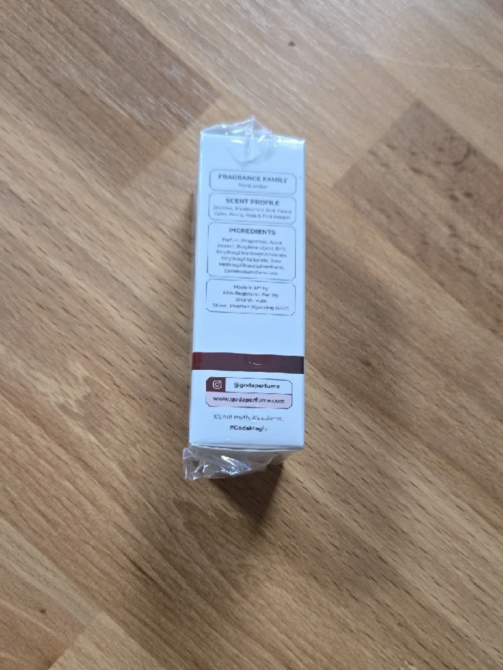 The Sense of Seduction For Her - White/Red Pheromone Oil